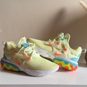 Nike Women Neon Green Sneakers